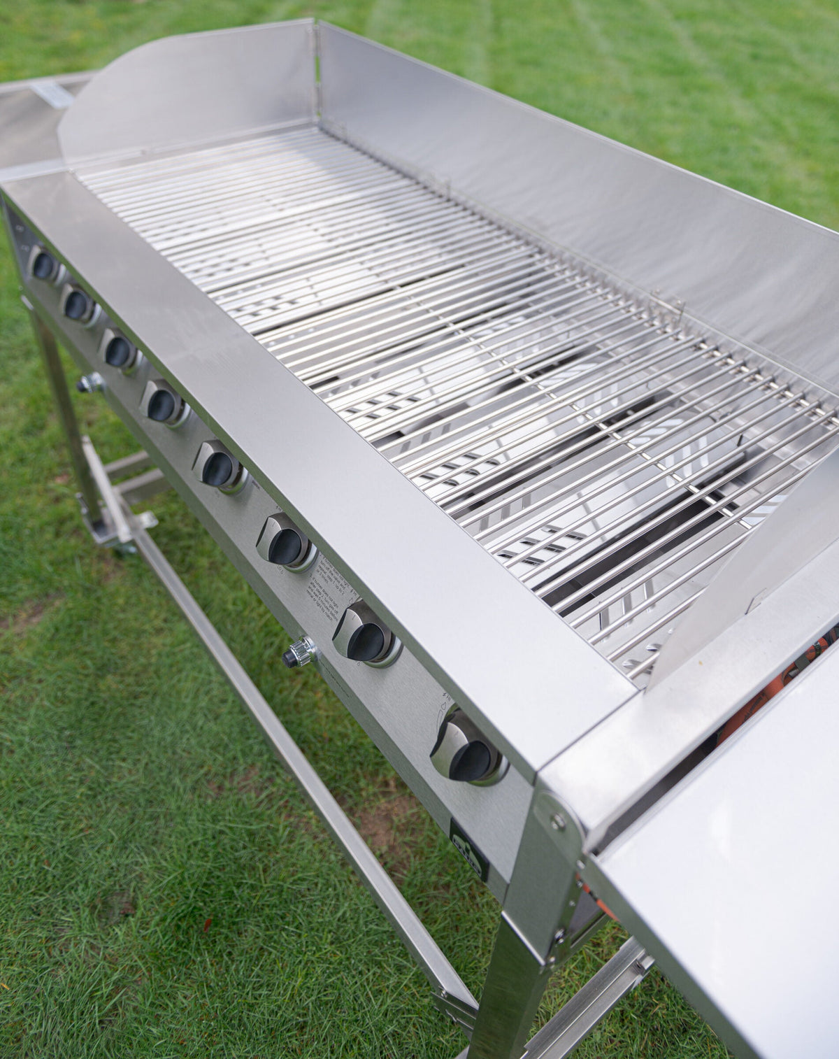Gasgrill til udendørs brug med 8 brændere (Hjul og håndtag skal monteres på)